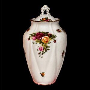 Royal Albert Old Country Roses Lidded Vase Porcelain Lid 9" Excellent